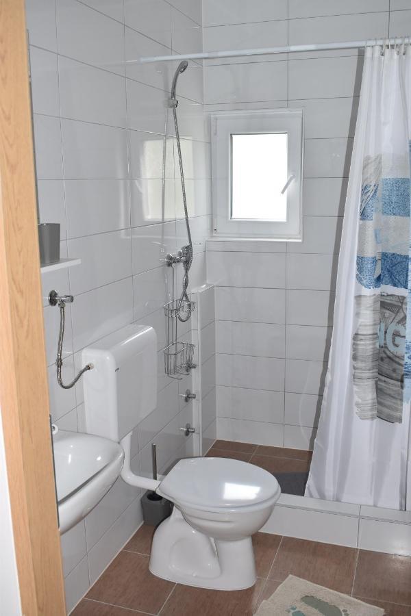 Dva Dukata Bed & Breakfast Biograd Na Moru Bagian luar foto