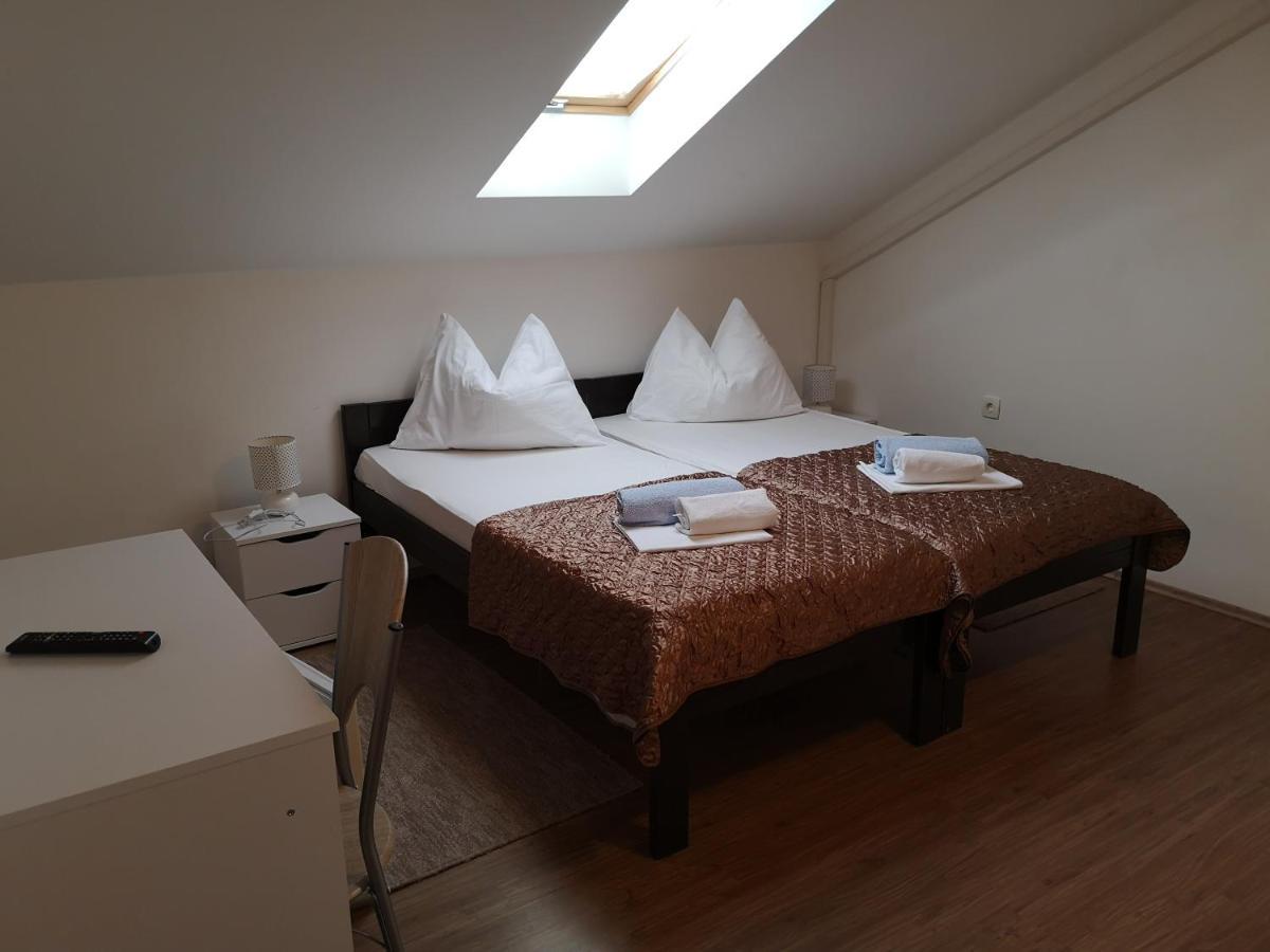 Dva Dukata Bed & Breakfast Biograd Na Moru Bagian luar foto